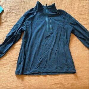 Lululemon 1/4 zip- L